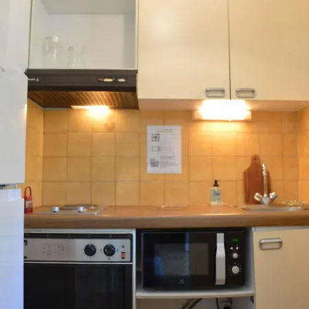 A 200m De La Plage, 2 Pieces Cabine, 6 Couchages, Loggia, Parking, Quartier Calme - Fr-1-229b-138 Apartment *