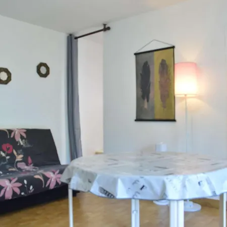 Apartment A 200m De La Plage, 2 Pieces Cabine, 6 Couchages, Loggia, Parking, Quartier Calme - Fr-1-229b-138