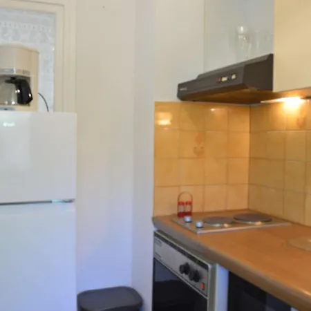 A 200m De La Plage, 2 Pieces Cabine, 6 Couchages, Loggia, Parking, Quartier Calme - Fr-1-229b-138 * Narbonne